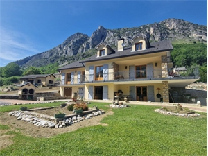 maison individuelle à la vente -   09400  TARASCON SUR ARIEGE, surface 340 m2 vente maison individuelle - UBI475626452